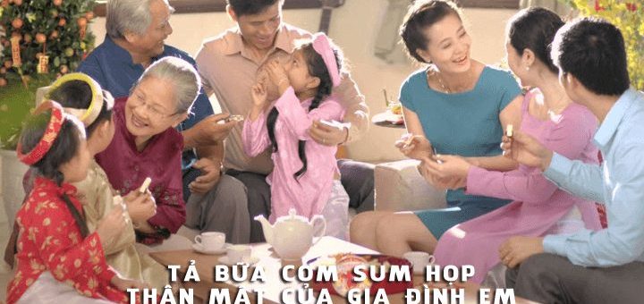 ta bua com sum hop gia dinh em 720x340 - Tả bữa cơm sum họp thân mật của gia đình em - Văn mẫu lớp 6